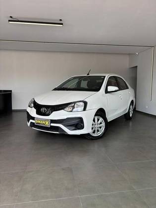 TOYOTA ETIOS 1.5 X PLUS SEDAN 16V FLEX 4P AUTOMÁTICO